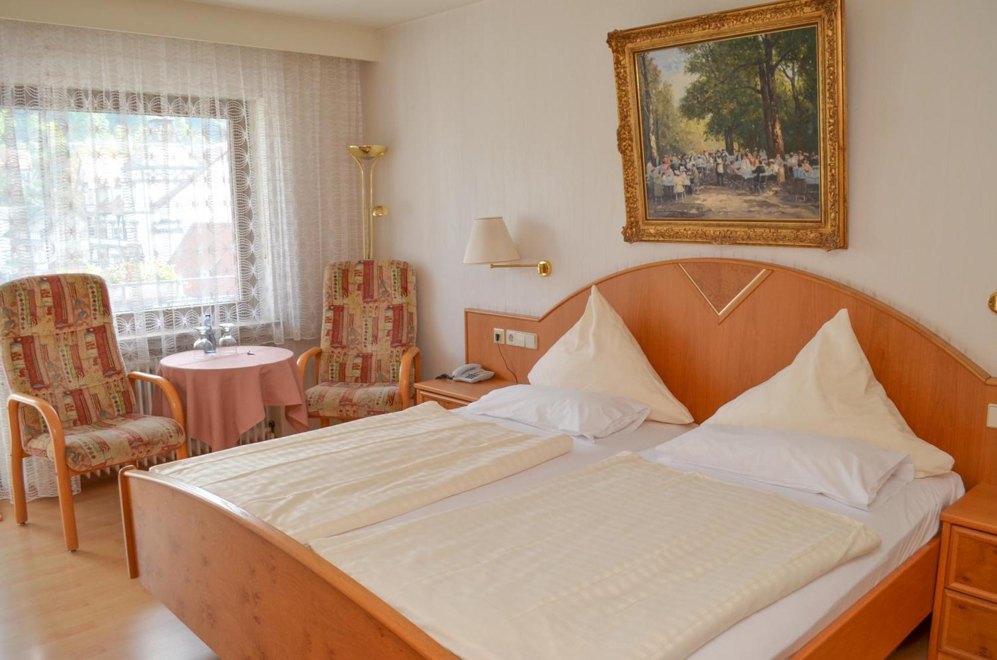 Hotel Harzer Am Kurpark Бад-Херренальб Экстерьер фото